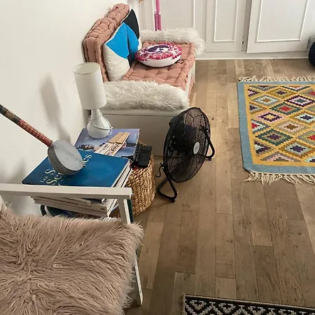 Cosy Eiffel Tower Design Апартаменты