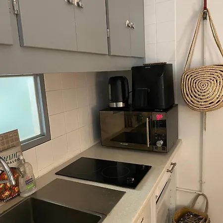 Cosy Eiffel Tower Design Appartement