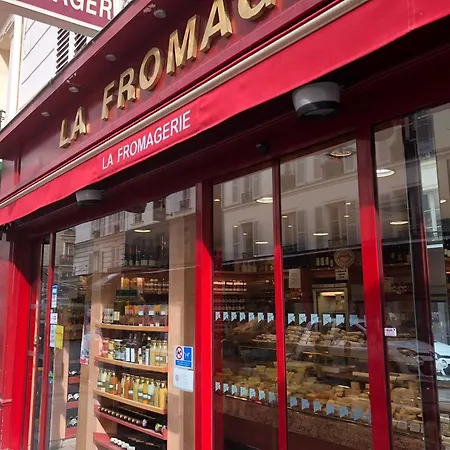 Cosy Eiffel Tower Design Апартаменты *