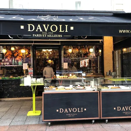 Cosy Eiffel Tower Design * París